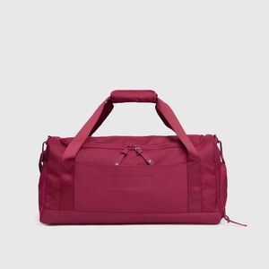 Gymshark Duffel Bag in Pink Raspberry
